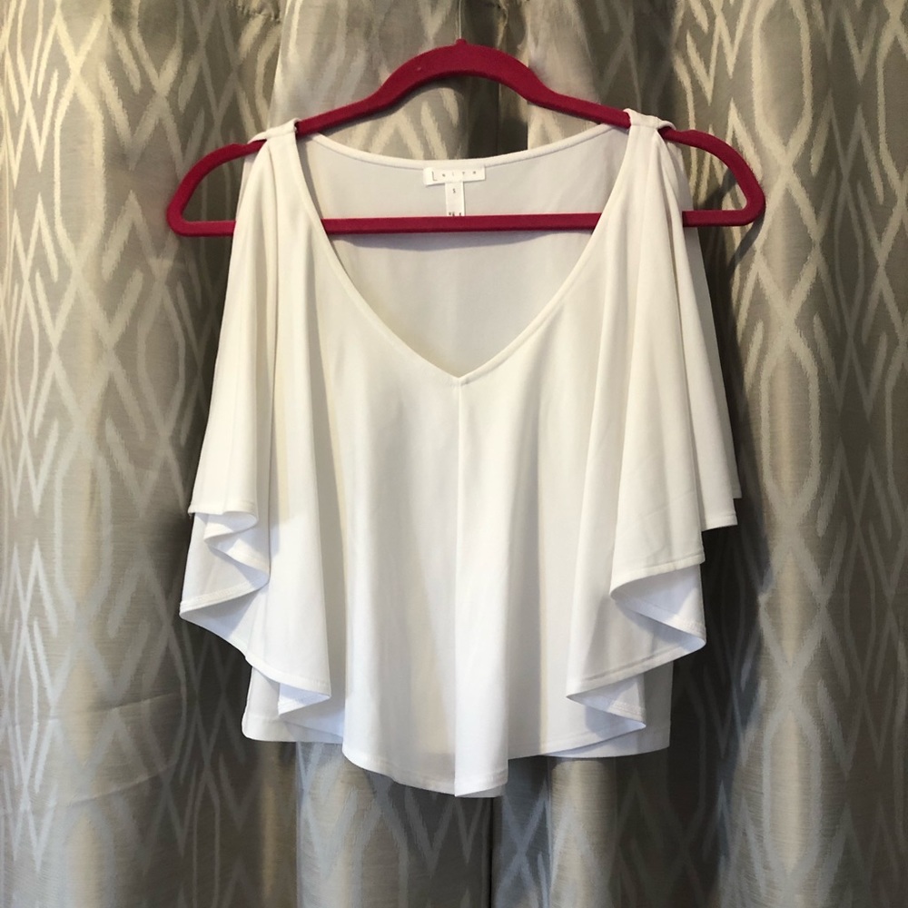 LEITH Ruffle Sleeve Flutter Top - S - Picture 6 of 10